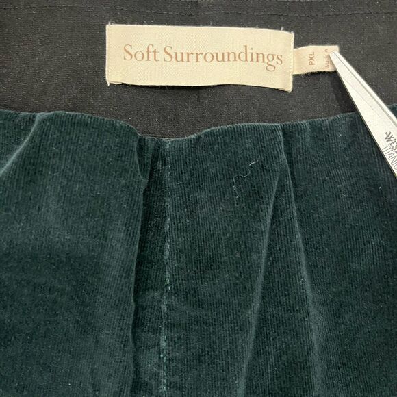 Soft Surroundings Green Corduroy Velvet Flare Pants Size Petite XL - Picture 5 of 5